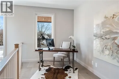 159 Parkside Drive Brantford ON N3T 0S9
