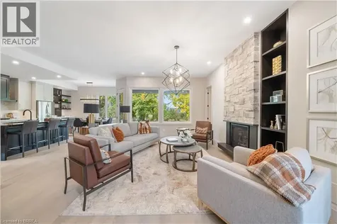 163 Parkside Drive Brantford ON N3T 0S9