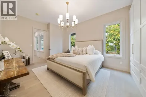 163 Parkside Drive Brantford ON N3T 0S9