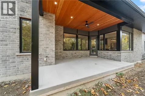 163 Parkside Drive Brantford ON N3T 0S9
