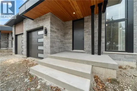 163 Parkside Drive Brantford ON N3T 0S9