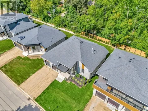 161 Parkside Drive Brantford ON N3T 0S9