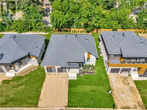 161 Parkside Drive Brantford ON N3T 0S9