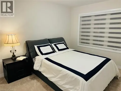 15 Blacklock Street Cambridge ON N1S 0E6