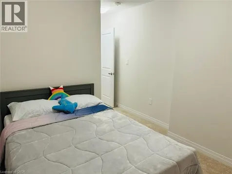 15 Blacklock Street Cambridge ON N1S 0E6