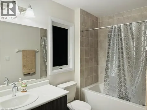 15 Blacklock Street Cambridge ON N1S 0E6