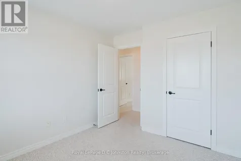 935 Goderich Street North Saugeen Shores ON N0H 2C3