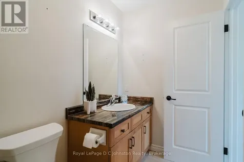 935 Goderich Street North Saugeen Shores ON N0H 2C3