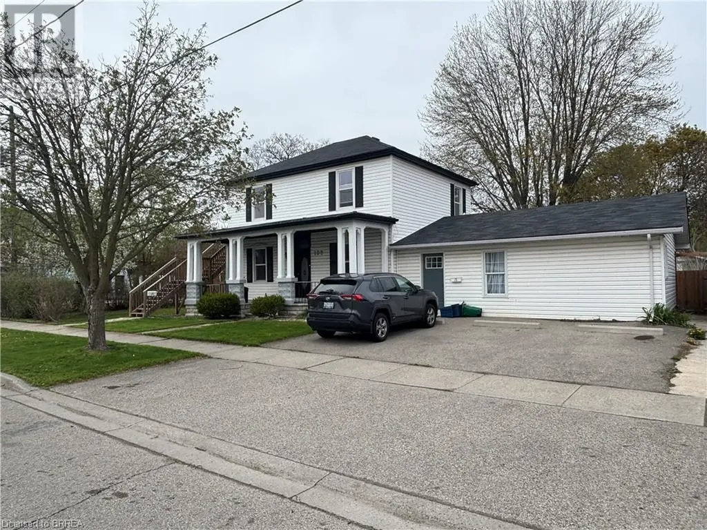 196 Marlborough Street Brantford ON N3T 4T1