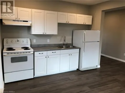 196 Marlborough Street Brantford ON N3T 4T1
