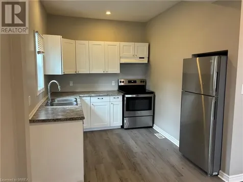196 Marlborough Street Brantford ON N3T 4T1