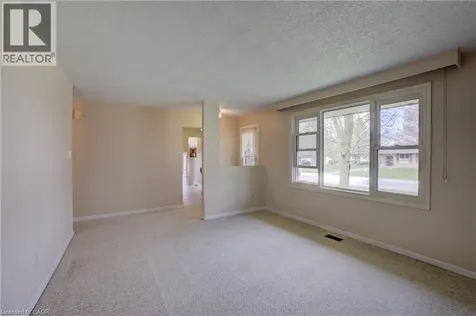 271 Forest Glen Crescent Mount Forest ON N0G 2L2