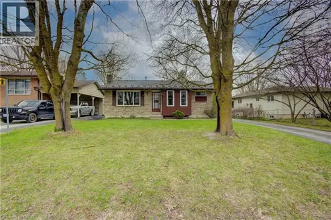 271 Forest Glen Crescent Mount Forest ON N0G 2L2