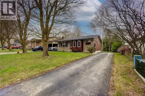 271 Forest Glen Crescent Mount Forest ON N0G 2L2