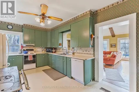 18725 Mccowan Road East Gwillimbury ON L0G 1M0
