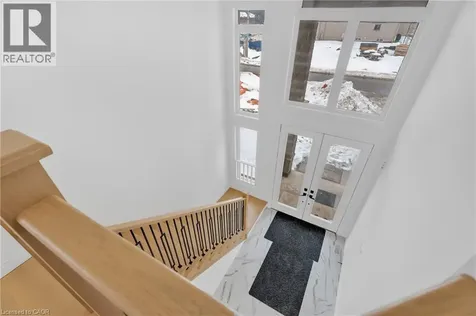 22 Roselawn Avenue Ancaster ON L9G 2H9