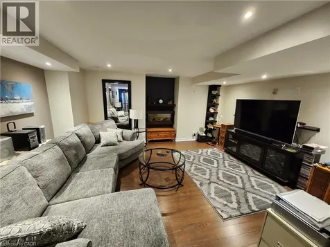 63 Biggs Avenue Ancaster ON L9K 1R7
