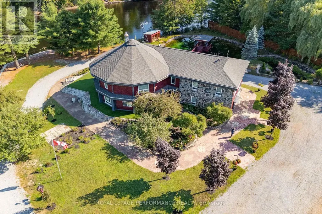 1371 Victoria Street Petawawa ON K8H 2E9
