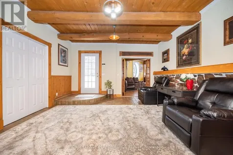 1371 Victoria Street Petawawa ON K8H 2E9