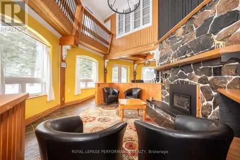1371 Victoria Street Petawawa ON K8H 2E9