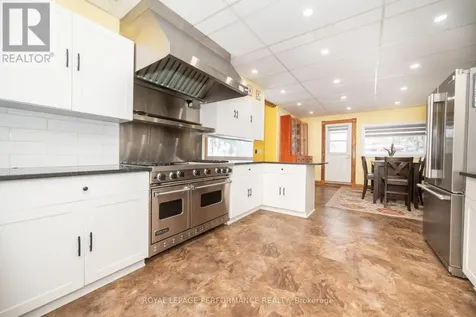 1371 Victoria Street Petawawa ON K8H 2E9