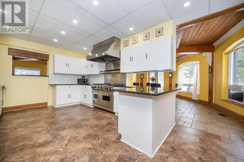 1371 Victoria Street Petawawa ON K8H 2E9