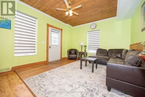 1371 Victoria Street Petawawa ON K8H 2E9