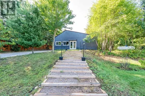 1371 Victoria Street Petawawa ON K8H 2E9