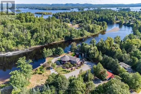 1371 Victoria Street Petawawa ON K8H 2E9