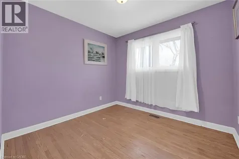 9 Gavin Drive St. Catharines ON L2M 2X4
