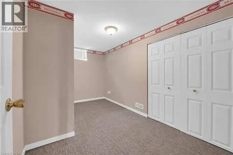 9 Gavin Drive St. Catharines ON L2M 2X4