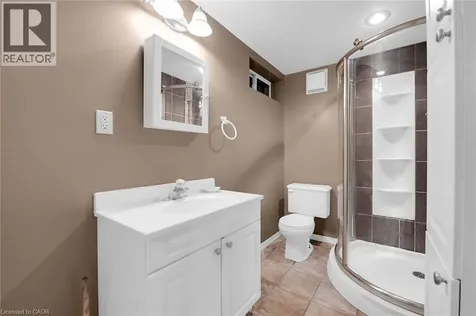 9 Gavin Drive St. Catharines ON L2M 2X4
