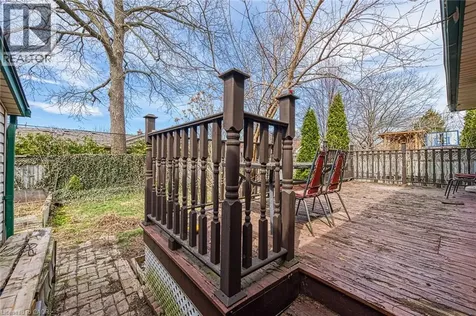 9 Gavin Drive St. Catharines ON L2M 2X4