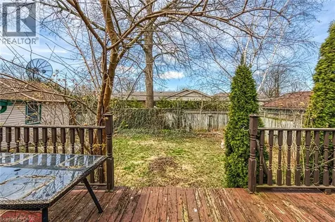 9 Gavin Drive St. Catharines ON L2M 2X4