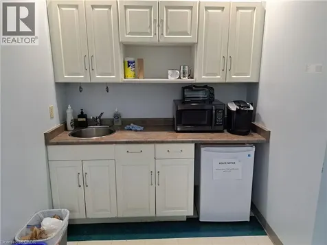 1050 Cooke Boulevard Burlington ON L7T 4A8