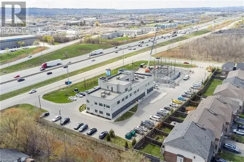 821 North Service Road Stoney Creek ON L8E 5C3