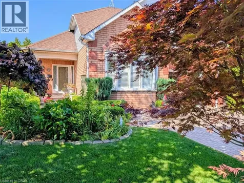 44 Morrison Crescent Grimsby ON L3M 5K4