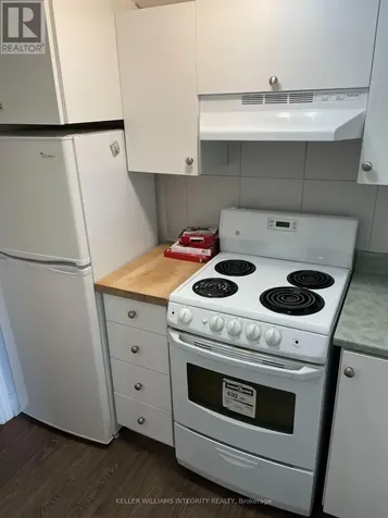 276 Mcarthur Avenue Ottawa ON K1L 6P4