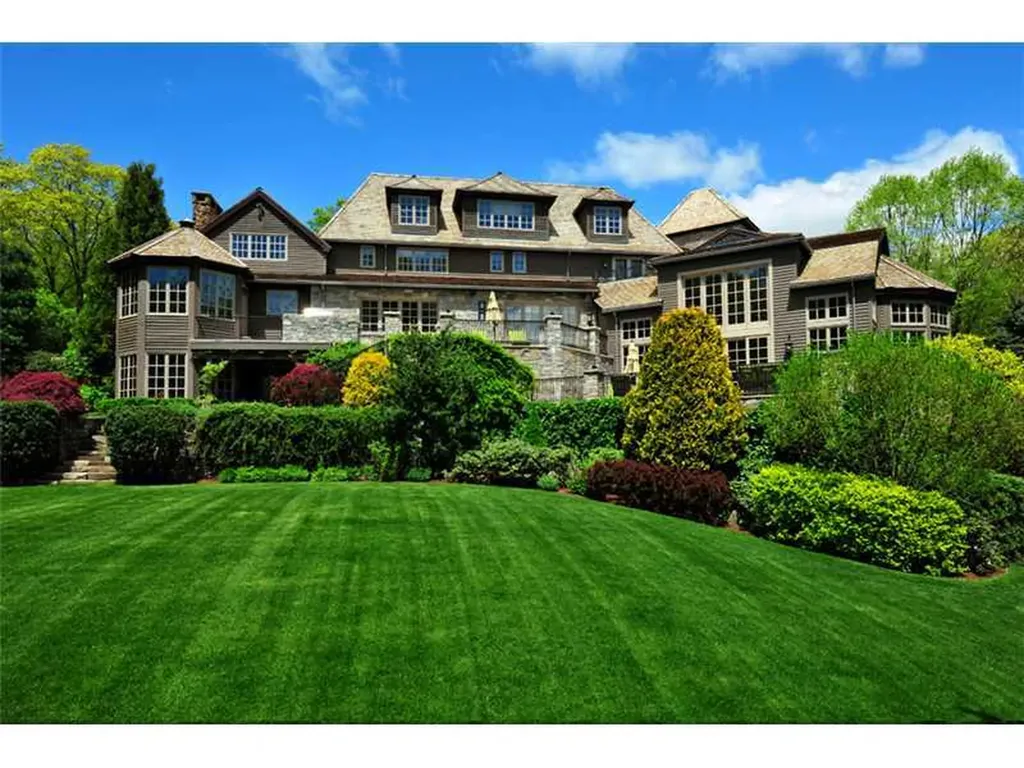 16 Hurlingham Drive Greenwich CT 06831