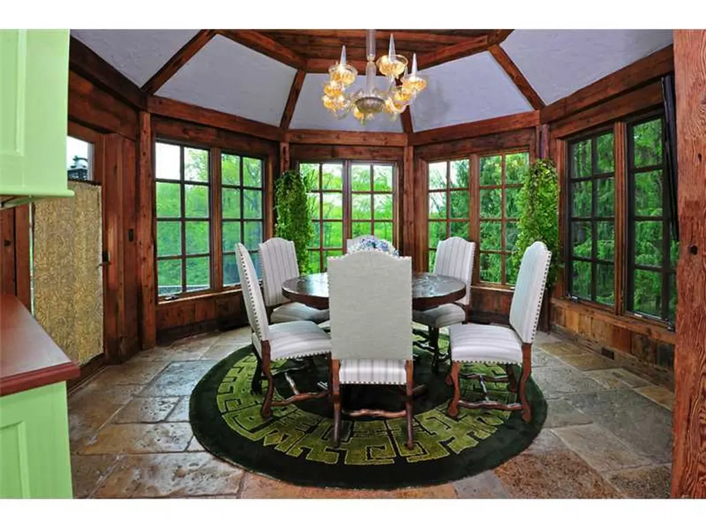 16 Hurlingham Drive Greenwich CT 06831