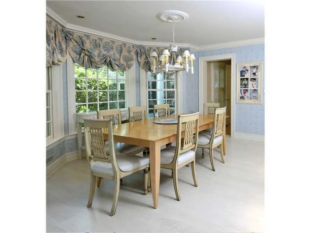 Greenwich CT 06831