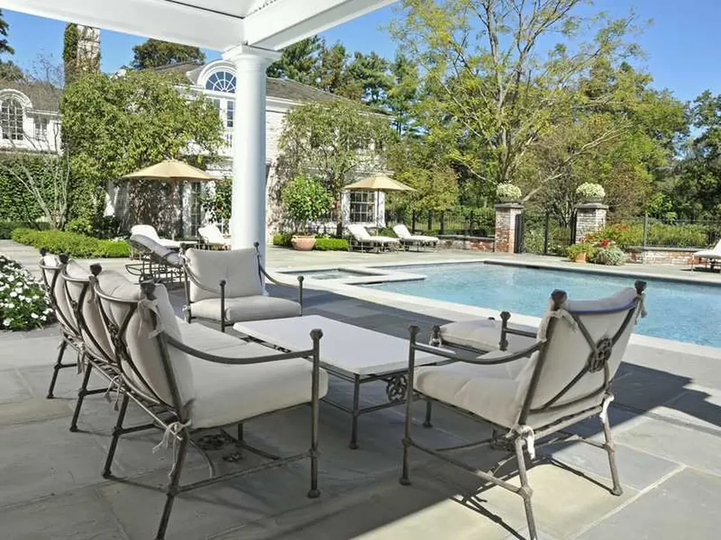 Greenwich CT 06831