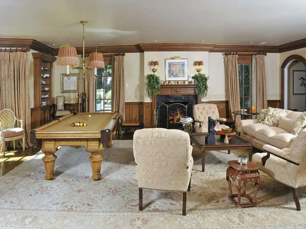 Greenwich CT 06831