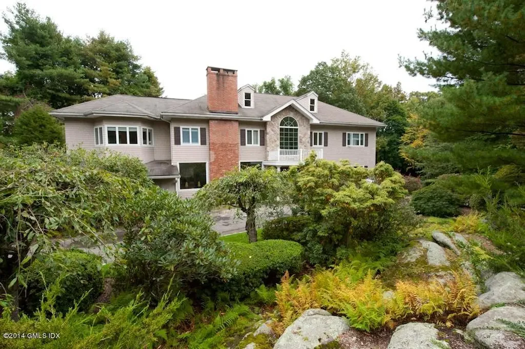 6 Dunwoodie Place Greenwich CT 06830