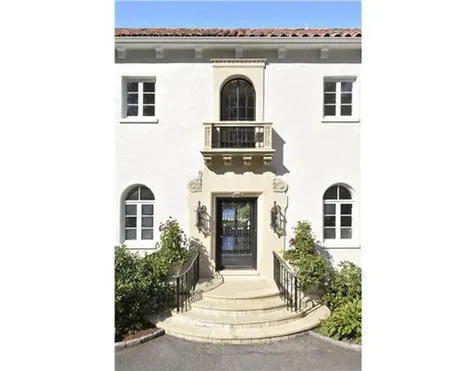 27 Oakley Lane Greenwich CT 06830