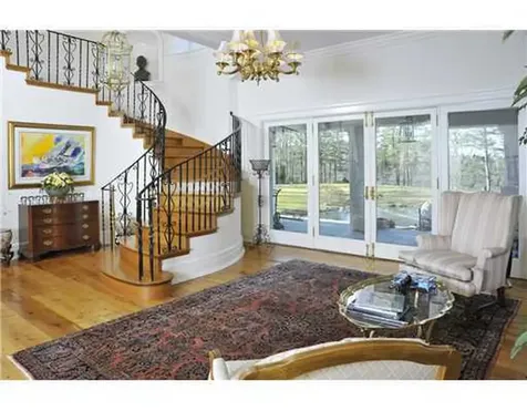 27 Oakley Lane Greenwich CT 06830