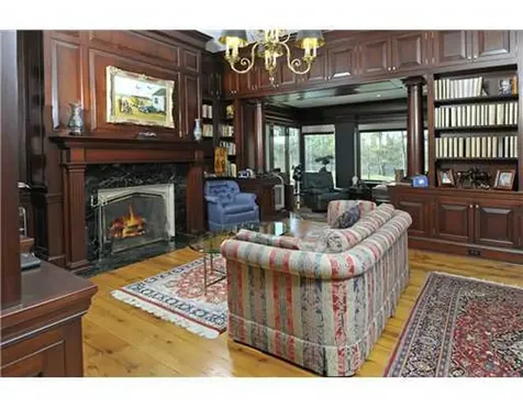 27 Oakley Lane Greenwich CT 06830