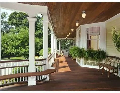 79 Bush Avenue Greenwich CT 06830