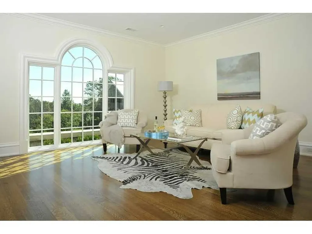 11 Langhorne Lane Greenwich CT 06831