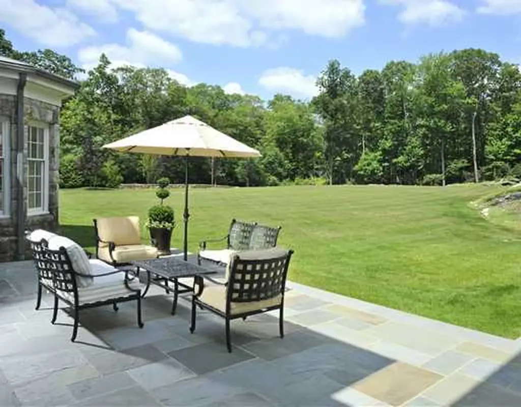 11 Langhorne Lane Greenwich CT 06831